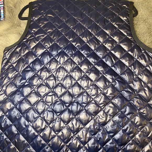 J.Crew Puffer Vest - Picture 4 of 4